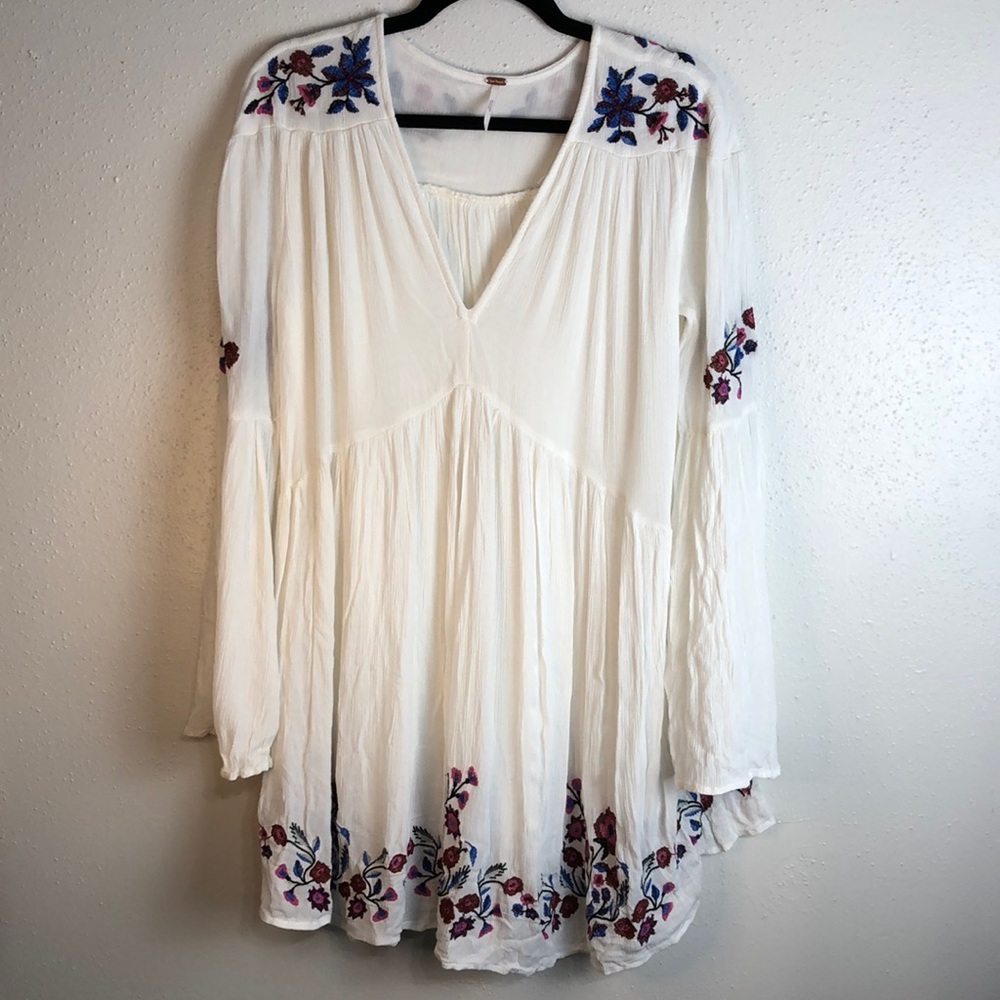 Free people BoHo long line top bell sleeves floral embroidery size small